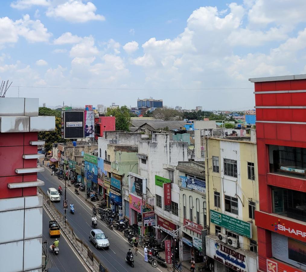M Square Hotel Vellore Exterior foto