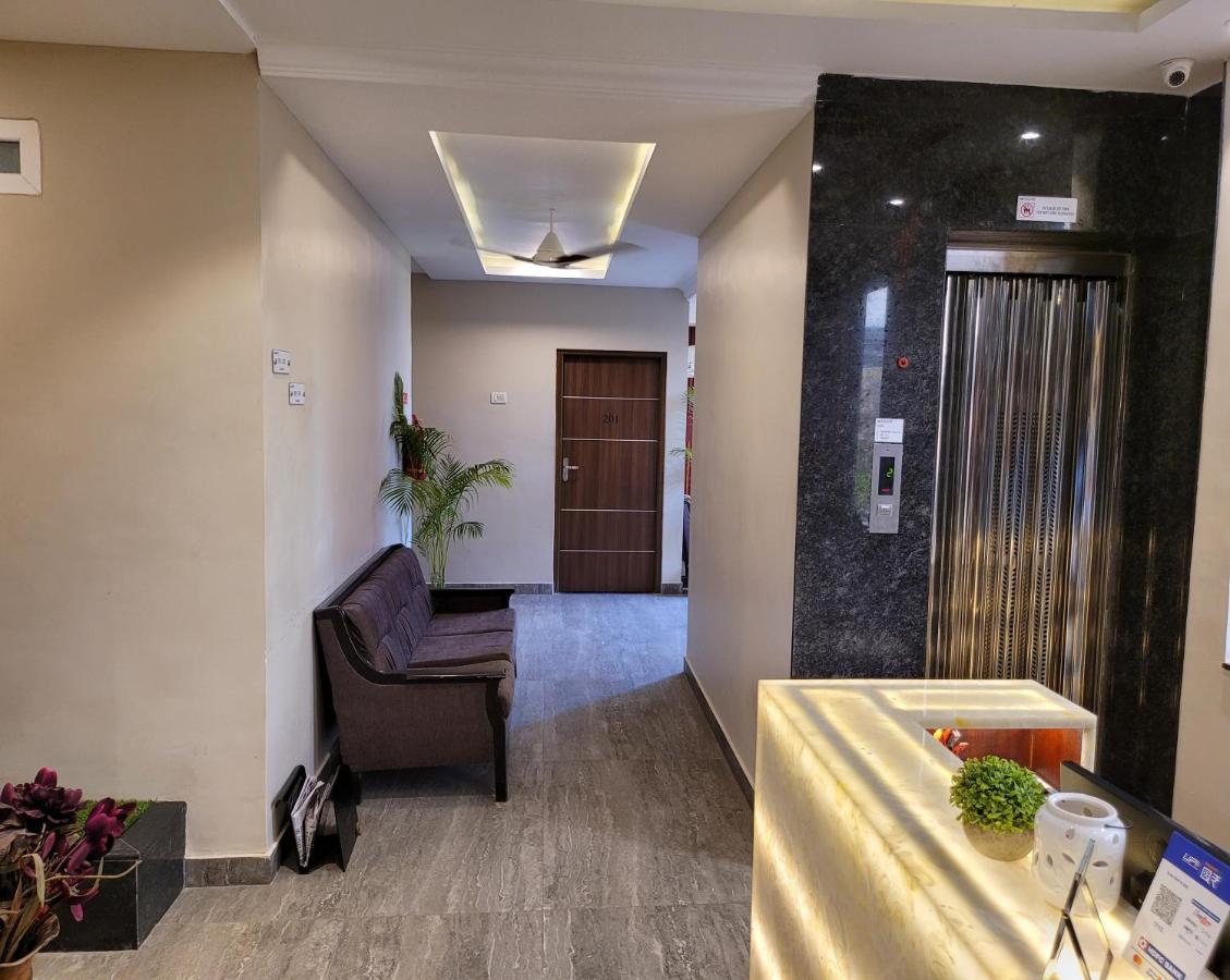 M Square Hotel Vellore Exterior foto